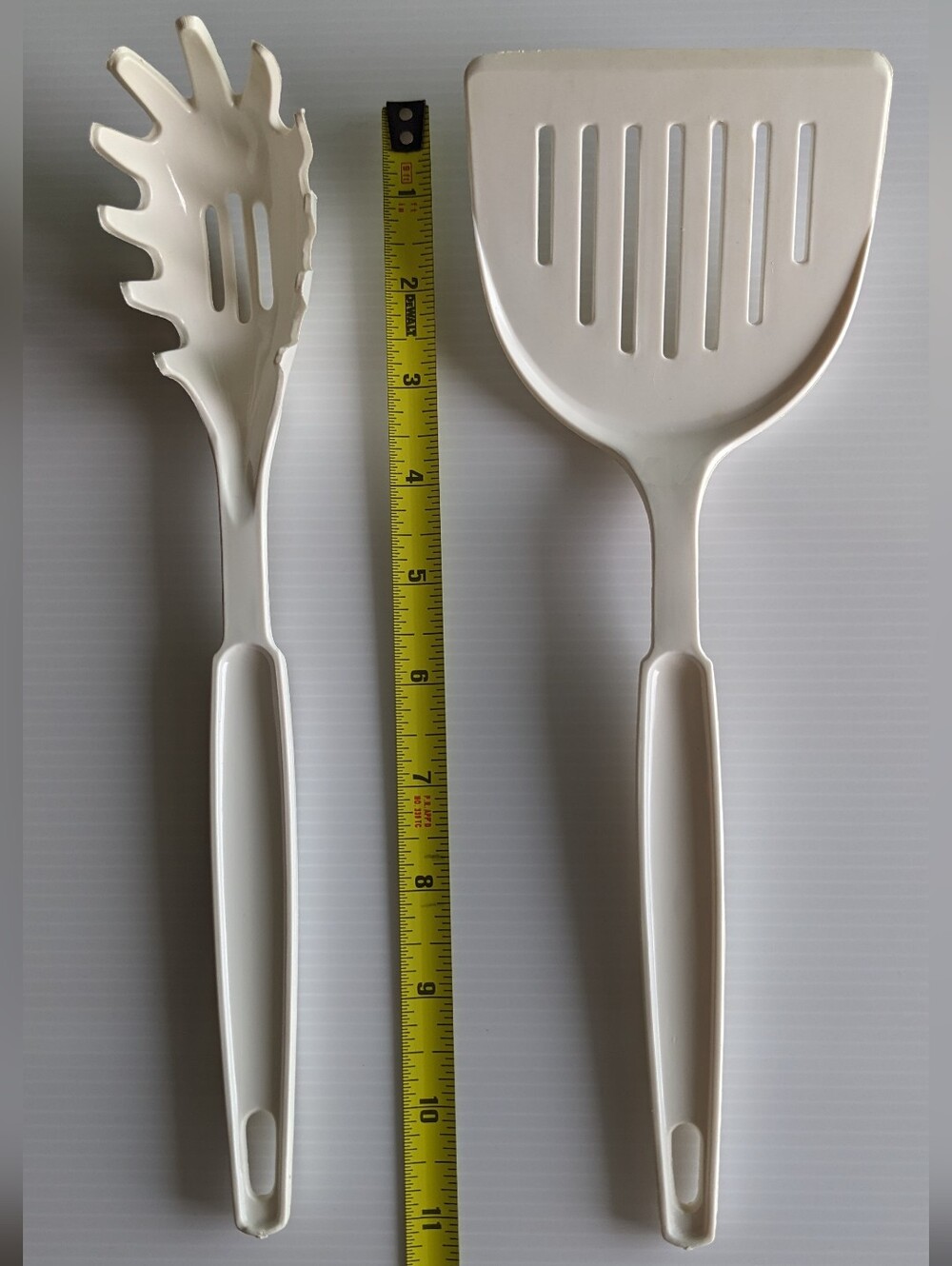 Vintage EKCO Spatula & Spaghetti Server Almond MCM Retro Kitchen USA Nylon - Picture 16 of 16